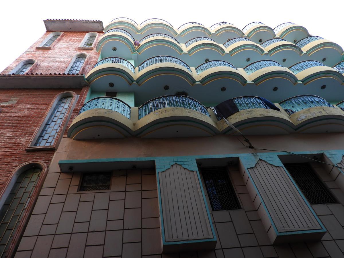 Sandhya Guest House Varanasi Near Ganga River Ngoại thất bức ảnh